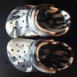 Toddler black/white marble Crocs